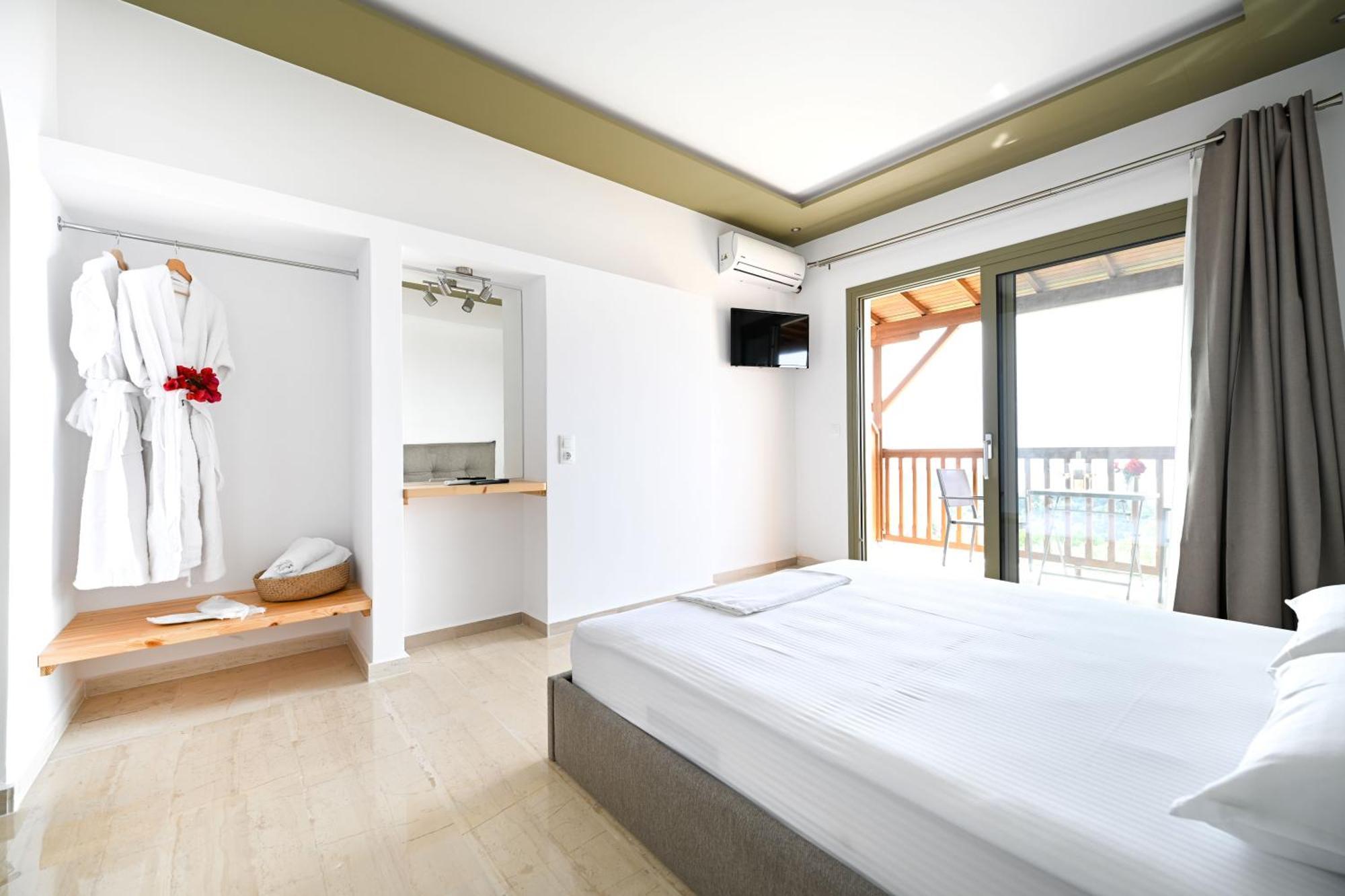 Makis Sea View Studios Skiathos-Stadt Exterior foto
