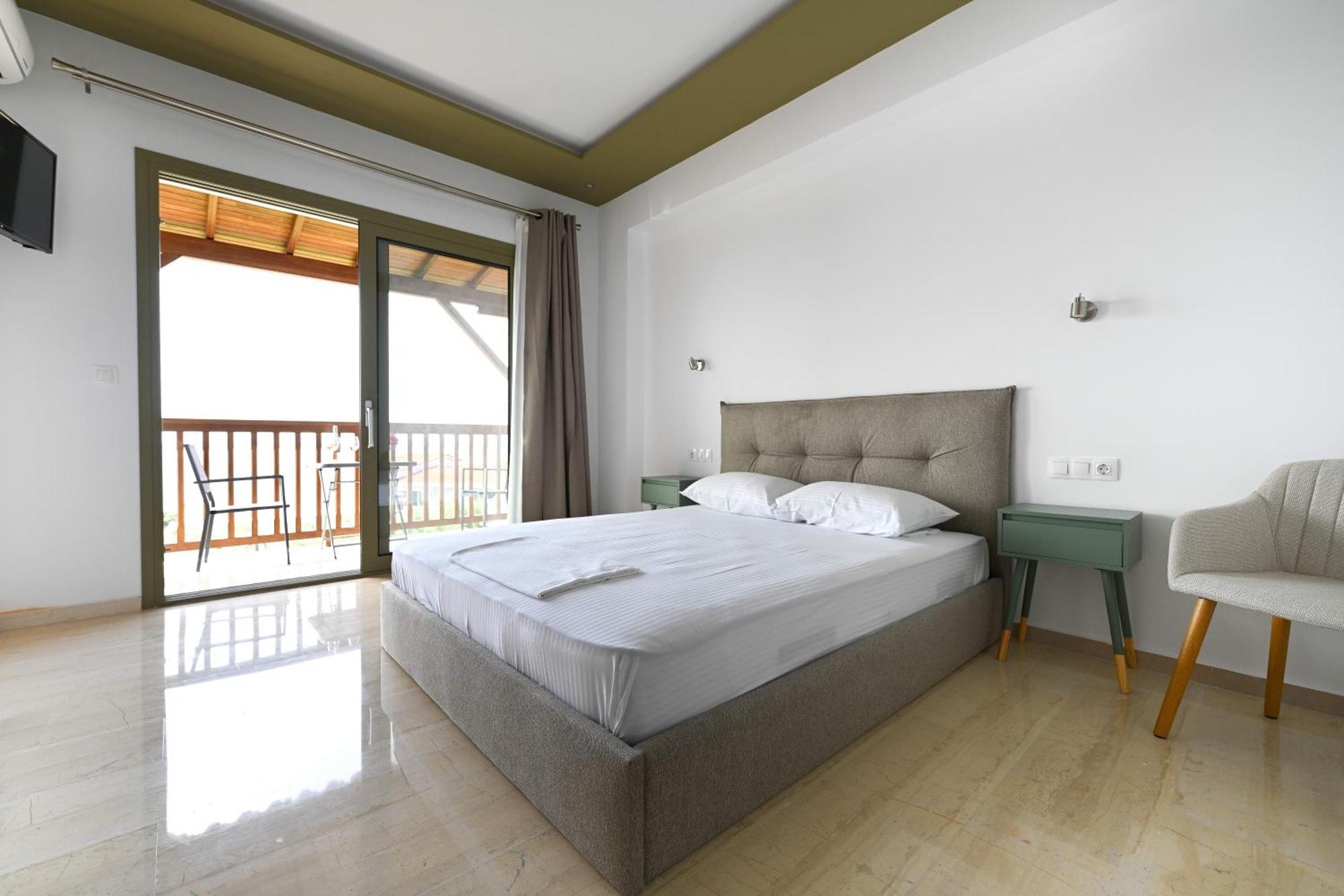 Makis Sea View Studios Skiathos-Stadt Exterior foto
