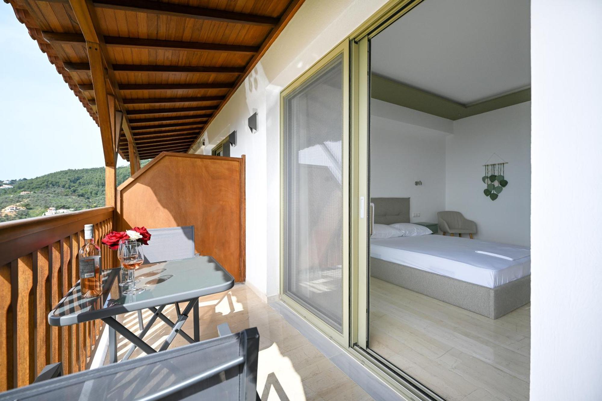 Makis Sea View Studios Skiathos-Stadt Exterior foto