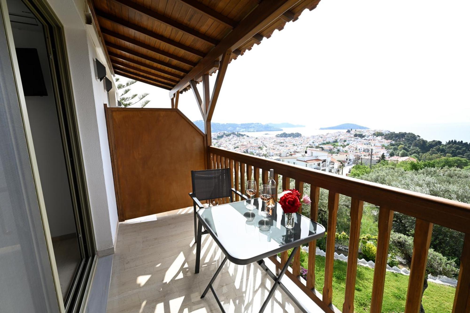 Makis Sea View Studios Skiathos-Stadt Exterior foto